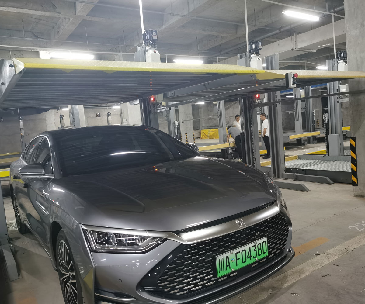 地下室四柱簡易式機械停車位 地下室四柱簡易式機械停車位